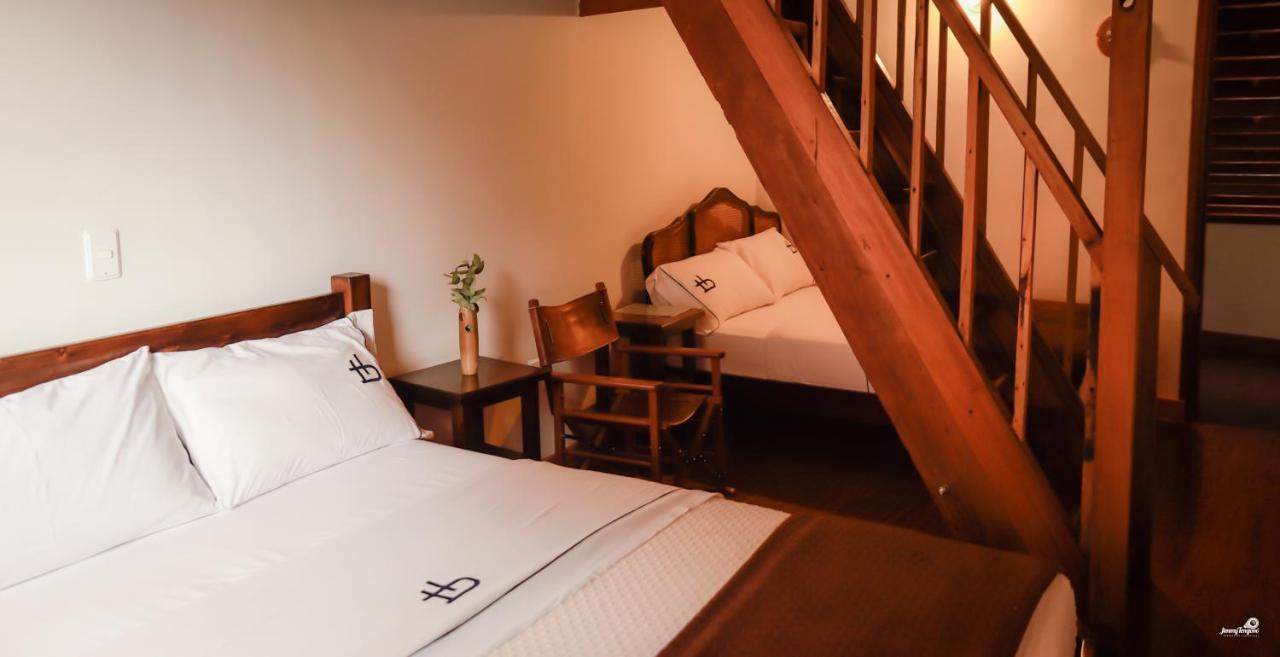 Ecohotel Bordones Isnos Eksteriør bilde